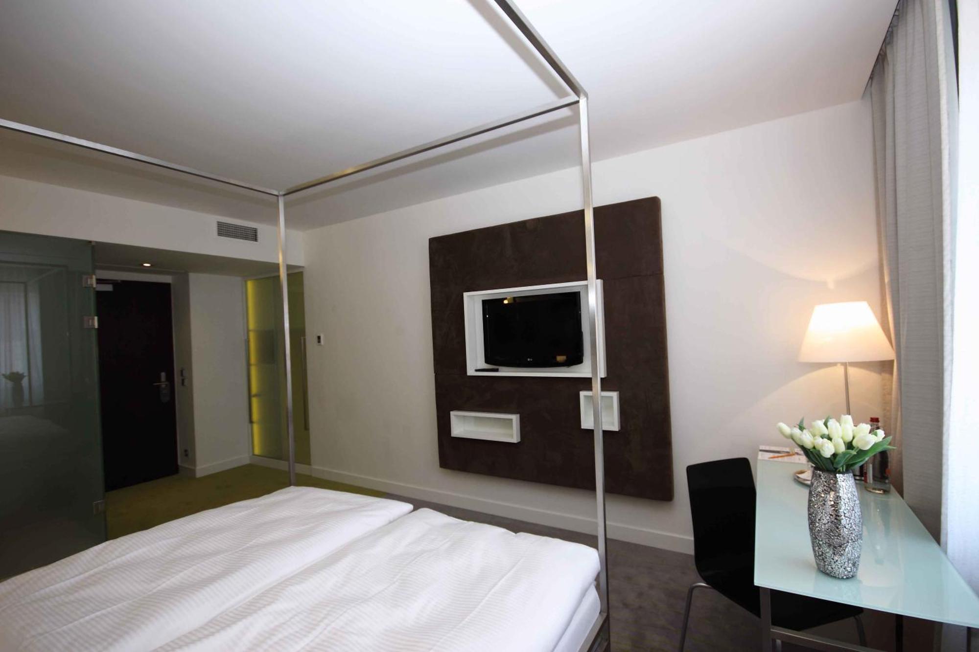 เพียว ไวท์ Hotel ปราก ภายนอก รูปภาพ